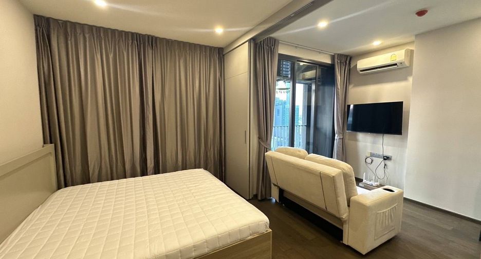 For rent 1 bed condo in Pathum Wan, Bangkok