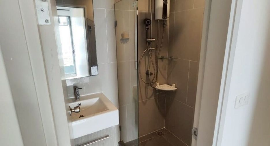 Wohnung zur Miete mit 1 Zimmer in Bang Sue, Bangkok