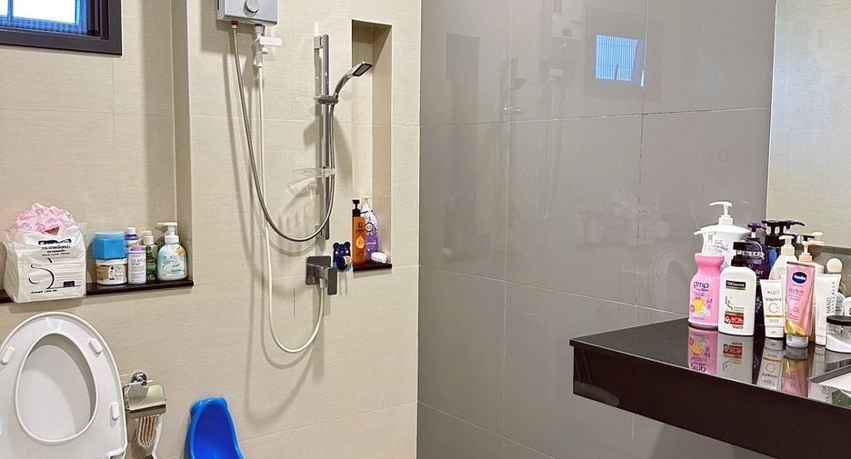 À vendre 4 chambres maison à Bang Lamung, Chonburi