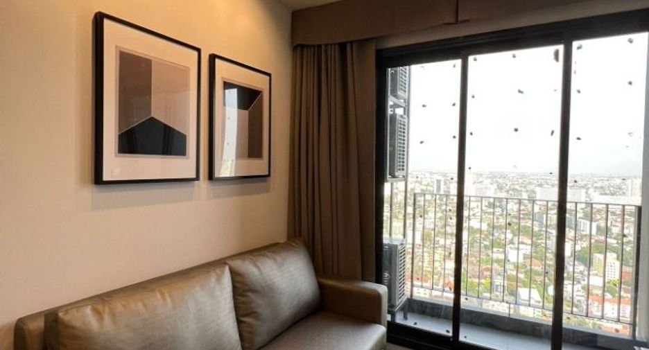 For rent 2 bedrooms condo in Chatuchak, Bangkok
