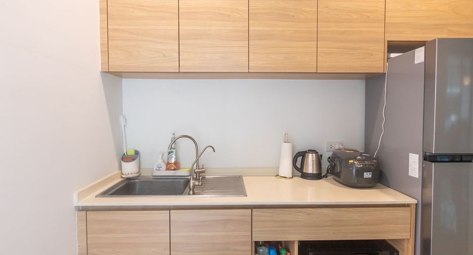 For sale and for rent 4 bedrooms townhouse in Lat Phrao, Bangkok