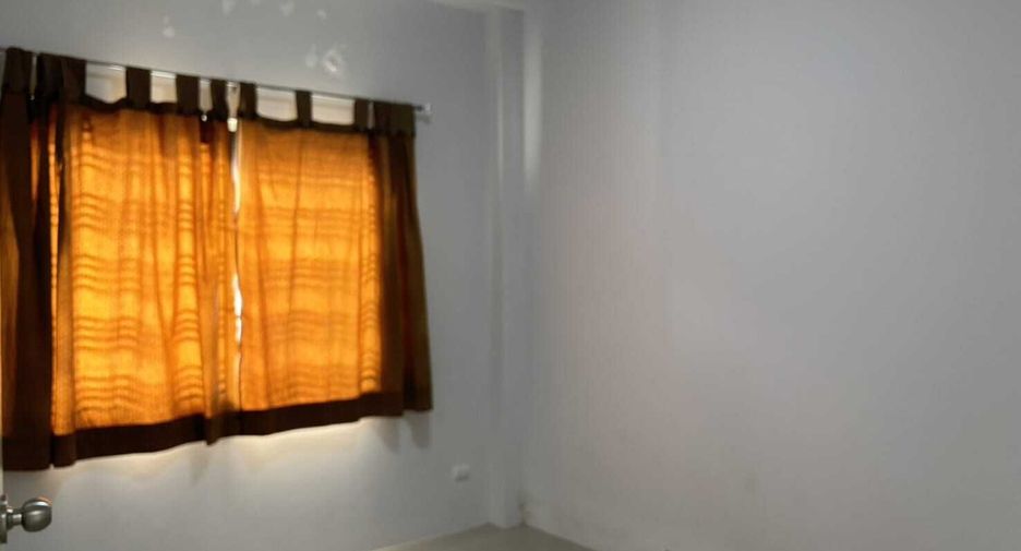 For rent 3 bedrooms townhouse in Thalang, Phuket