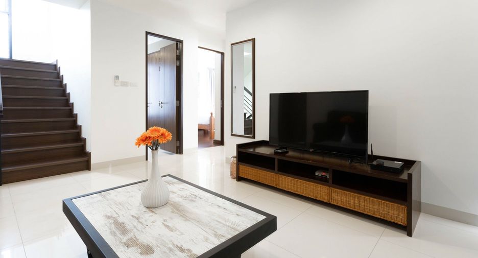 For rent 5 bedrooms villa in Thalang, Phuket