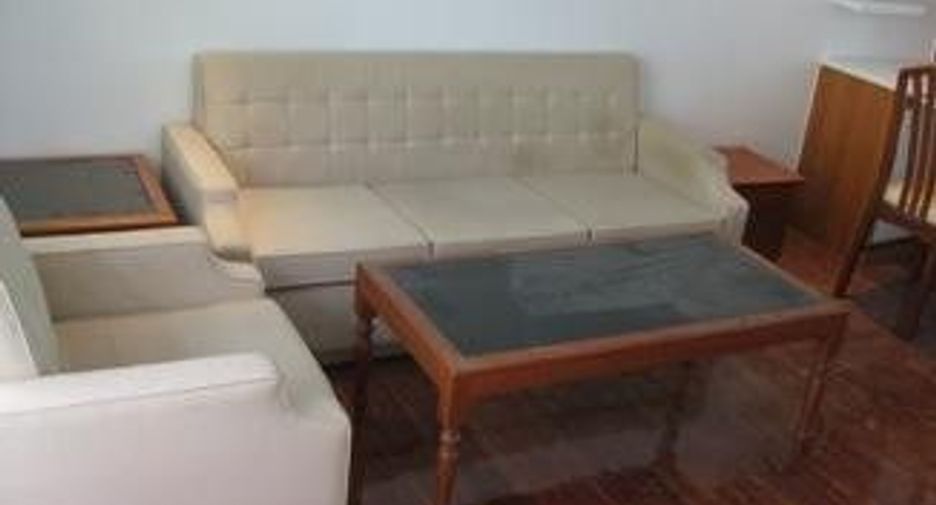 For rent 2 bedrooms condo in Pathum Wan, Bangkok