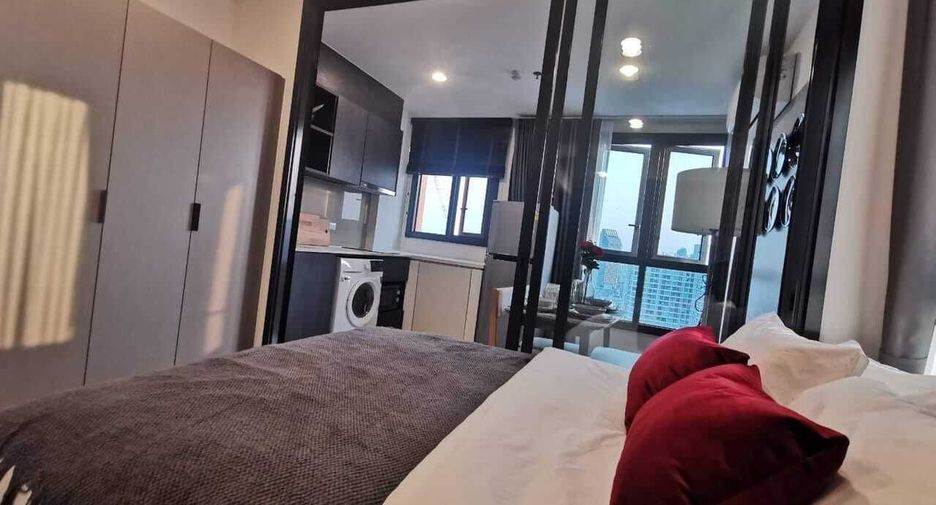 À louer 1 chambre condo à Huai Khwang, Bangkok