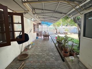 出租 3 卧室 独立屋 在 Phra Khanong, 曼谷