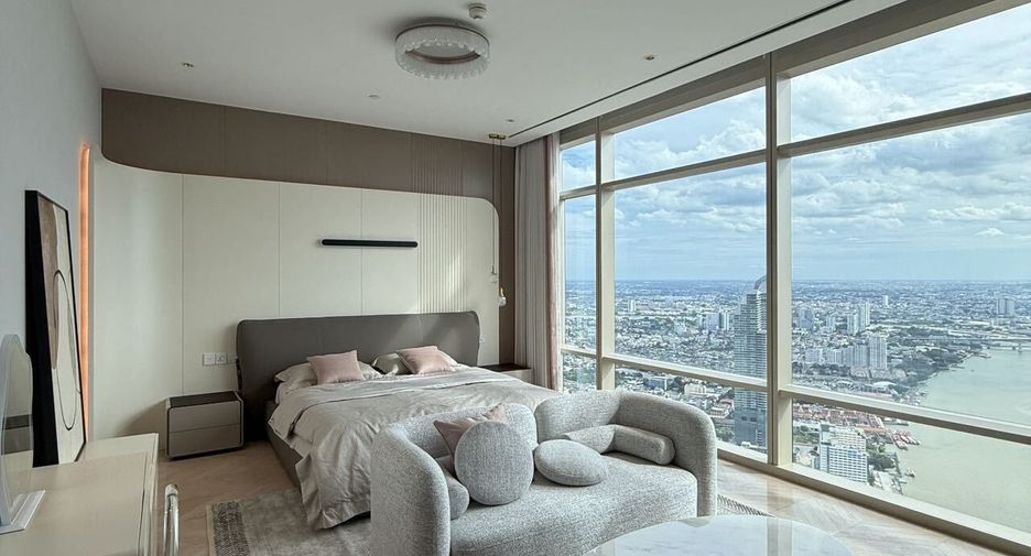 For rent 4 bedrooms condo in Bang Kho Laem, Bangkok