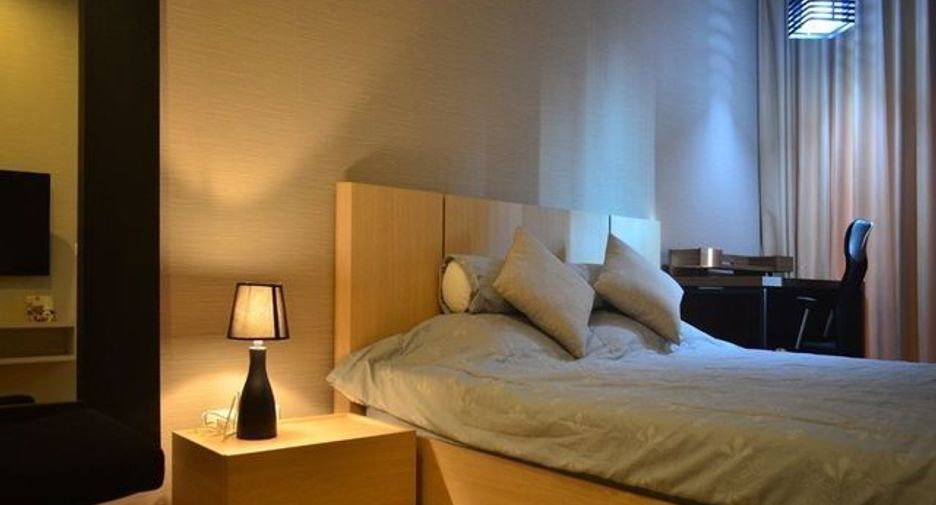 For rent 1 bed condo in Khlong Toei, Bangkok