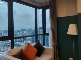 Condo en alquiler de 1 habitaciones en Huai Khwang, Bangkok