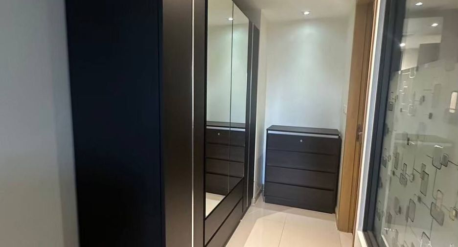 Condo en alquiler de 1 habitaciones en Watthana, Bangkok