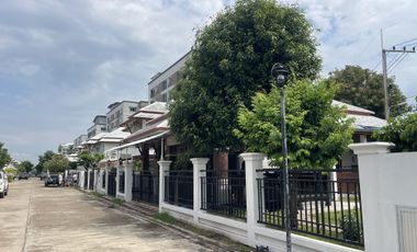 Haus zum Kauf mit 3 Zimmer in Bang Lamung, Chonburi