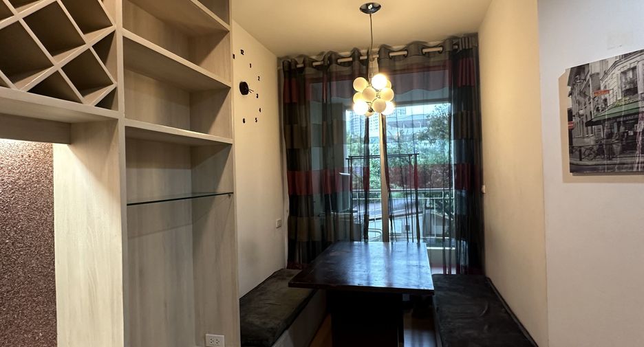 Wohnung zum Kauf mit 1 Zimmer in Khlong Toei, Bangkok