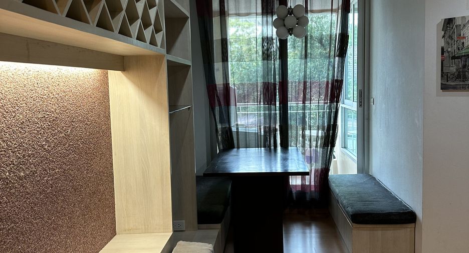 Wohnung zum Kauf mit 1 Zimmer in Khlong Toei, Bangkok