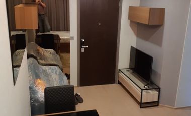 À louer studio condo à Bang Rak, Bangkok