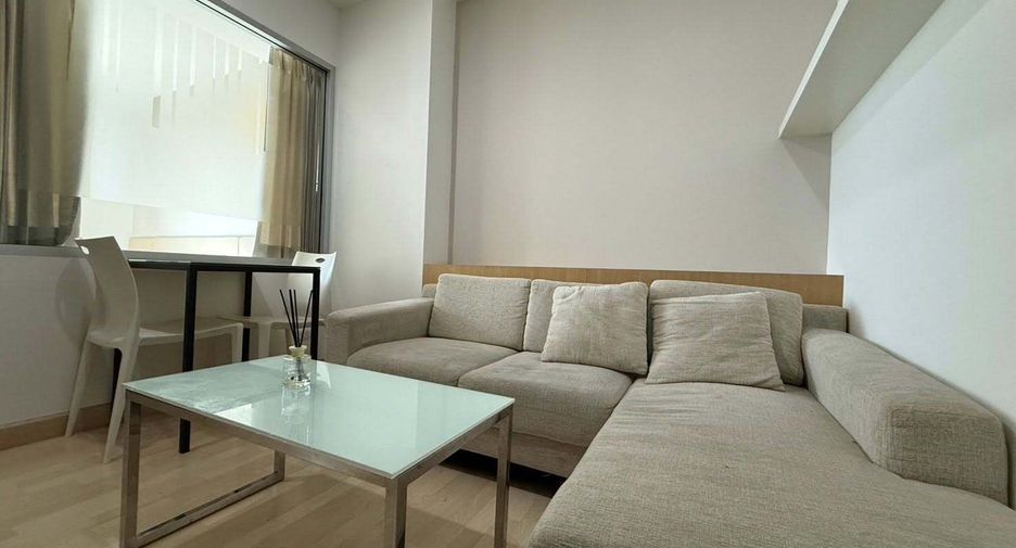 À louer 1 chambre condo à Huai Khwang, Bangkok