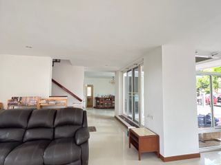 出租 3 卧室 独立屋 在 Mueang Samut Prakan, Samut Prakan