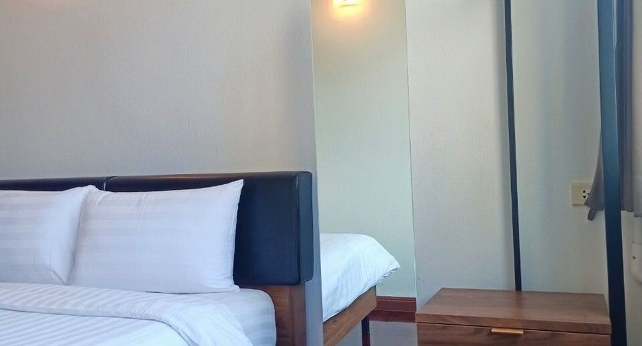 For rent 2 bedrooms apartment in Sathon, Bangkok