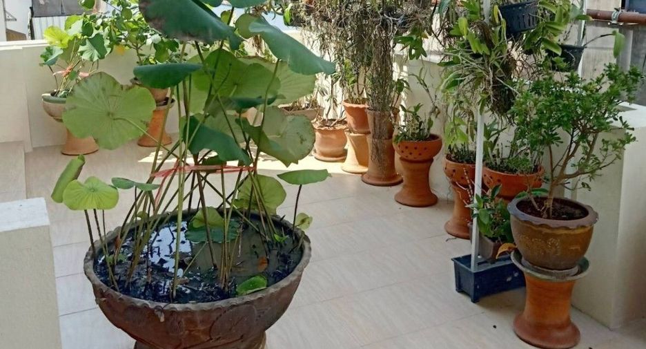 For rent 2 bedrooms apartment in Sathon, Bangkok