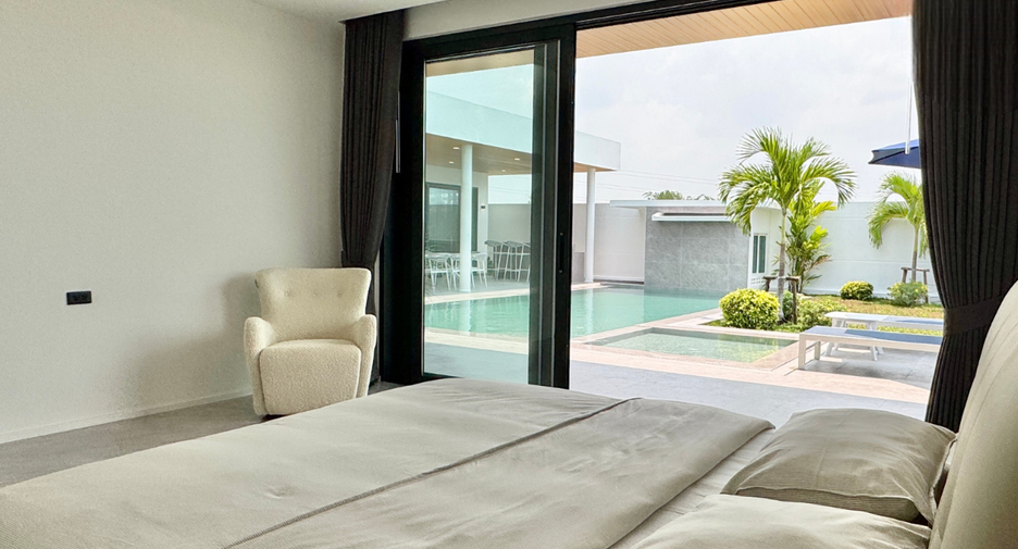 For sale 3 bedrooms villa in Bang Lamung, Chonburi