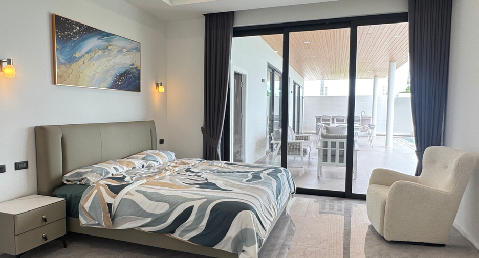 For sale 3 bedrooms villa in Bang Lamung, Chonburi