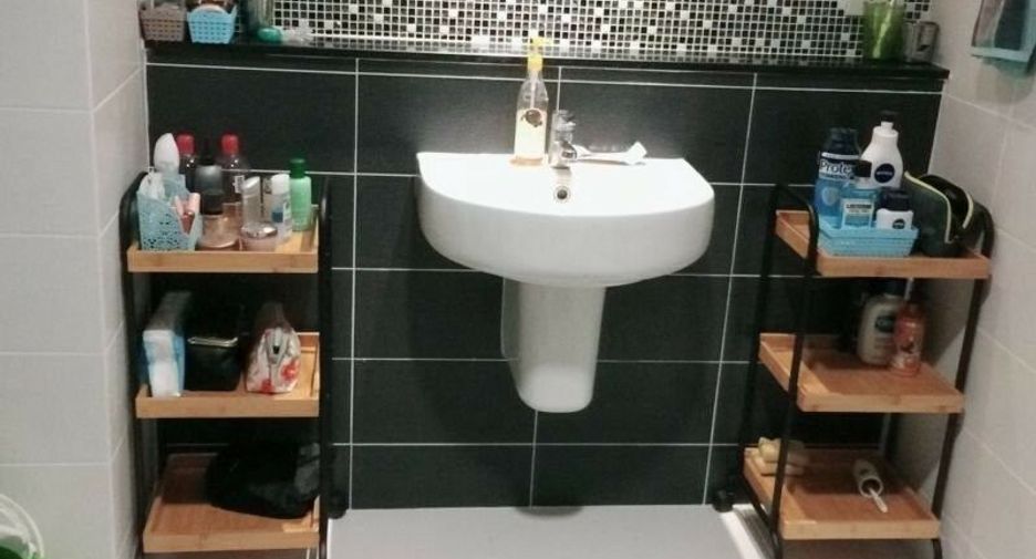 For rent 2 bedrooms condo in Yan Nawa, Bangkok