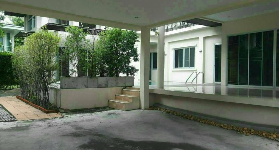 Villa zur Miete mit 4 Zimmer in Prawet, Bangkok