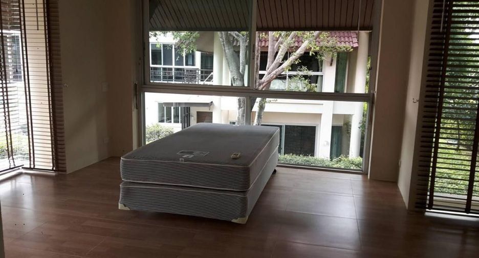 Villa zur Miete mit 4 Zimmer in Prawet, Bangkok