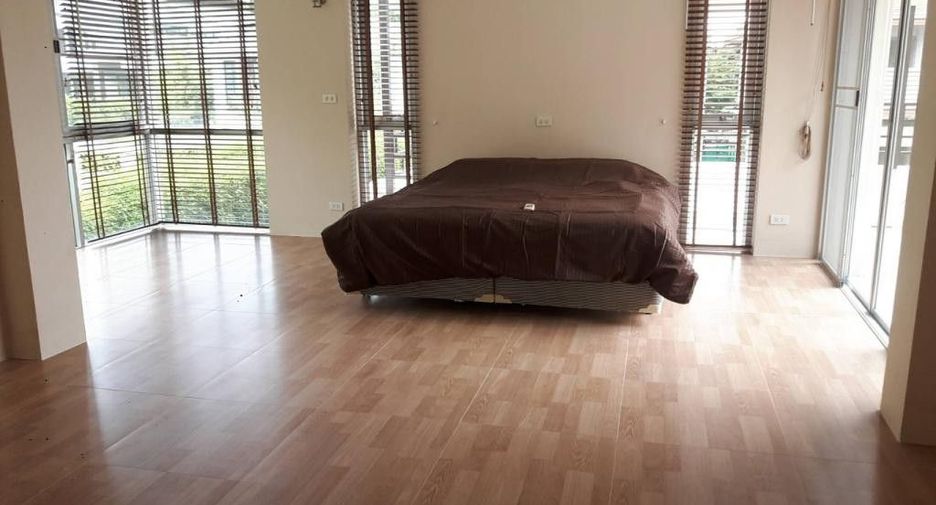 Villa zur Miete mit 4 Zimmer in Prawet, Bangkok