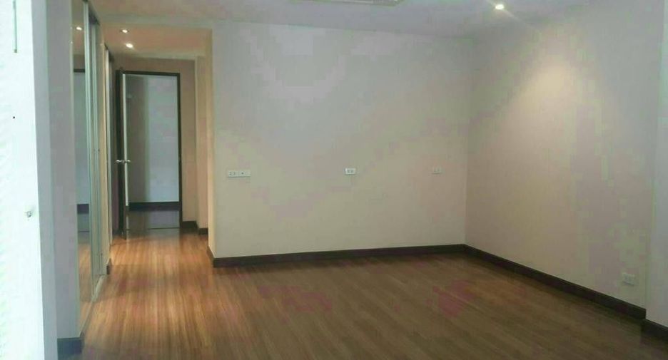 Villa zur Miete mit 4 Zimmer in Prawet, Bangkok