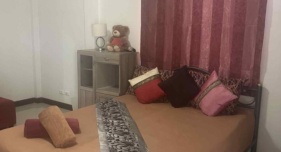 For rent 3 bedrooms townhouse in Thalang, Phuket