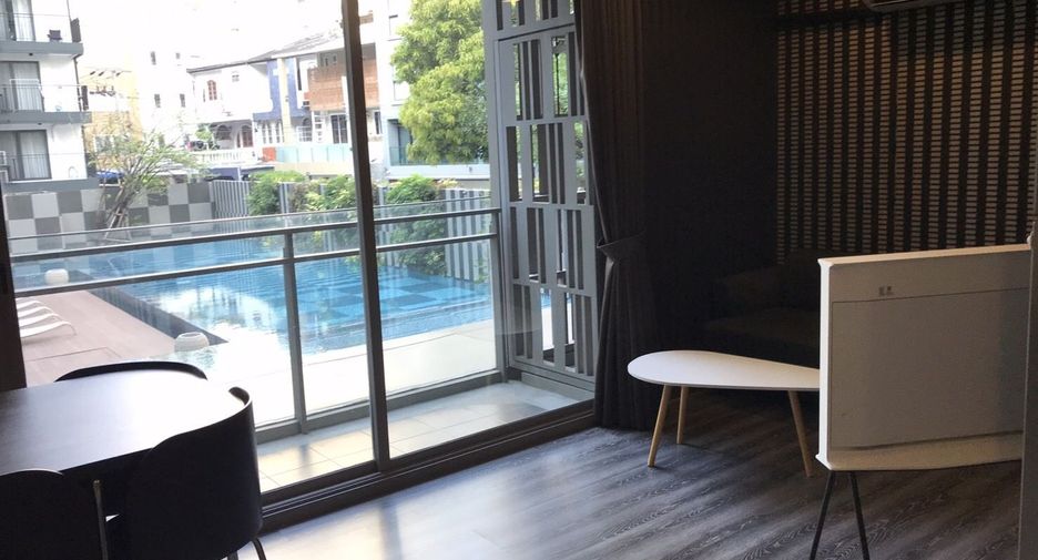 For rent 1 bed condo in Watthana, Bangkok