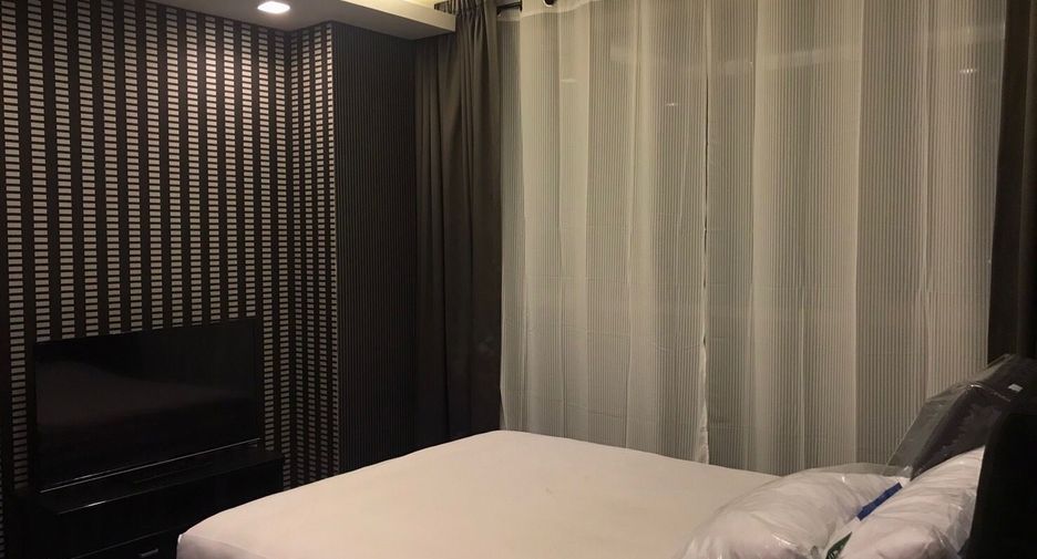 For rent 1 bed condo in Watthana, Bangkok