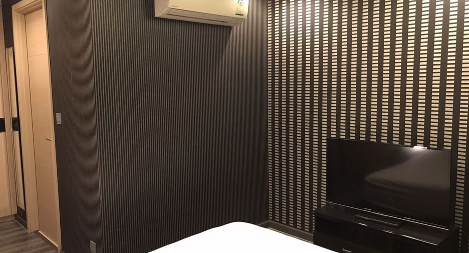 For rent 1 bed condo in Watthana, Bangkok