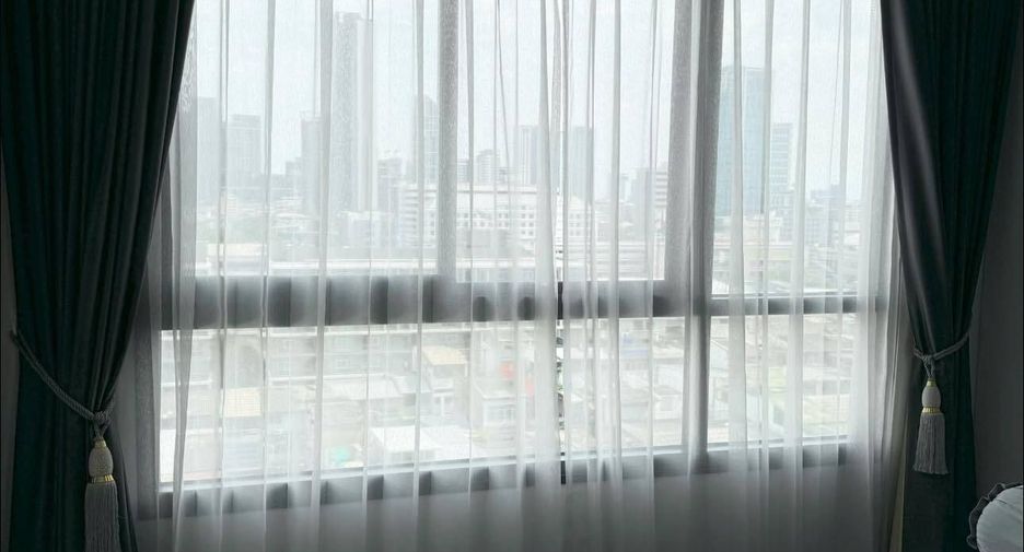 For rent 1 bed condo in Phra Khanong, Bangkok