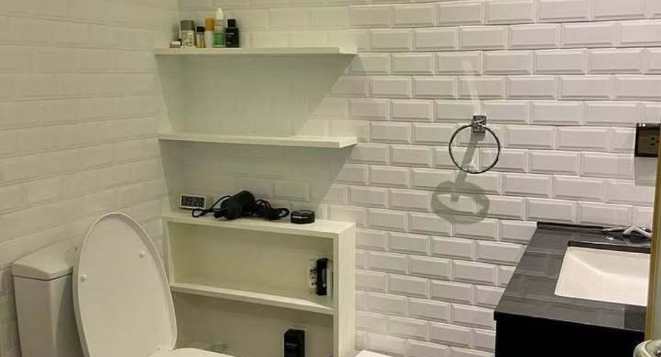 For sale and for rent 3 bedrooms condo in Watthana, Bangkok