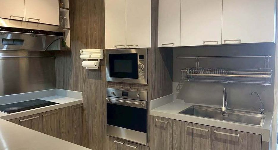 For sale and for rent 3 bedrooms condo in Watthana, Bangkok