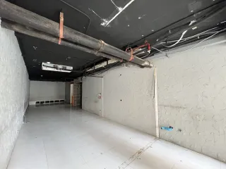 For rent 2 bedrooms retail Space in Watthana, Bangkok