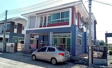 Casa en venta de 3 habitaciones en Si Racha, Chonburi