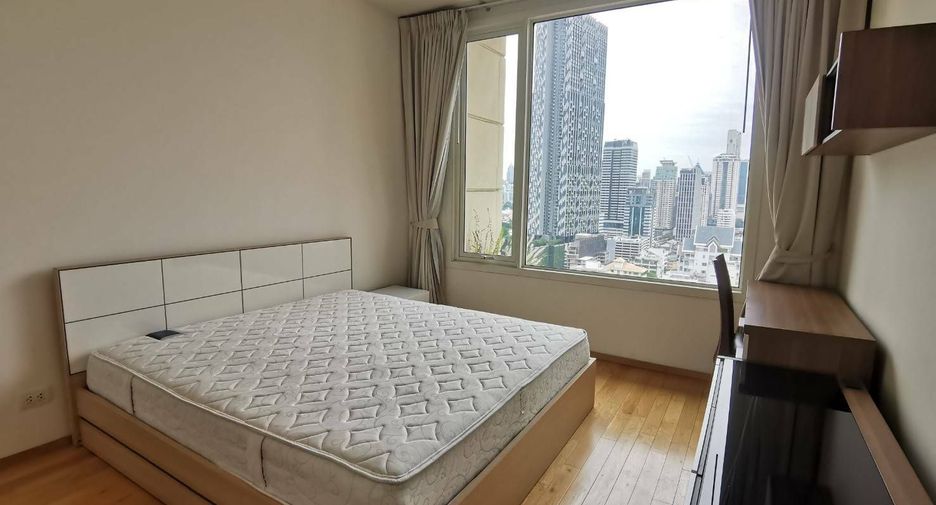 For rent 2 bedrooms condo in Sathon, Bangkok