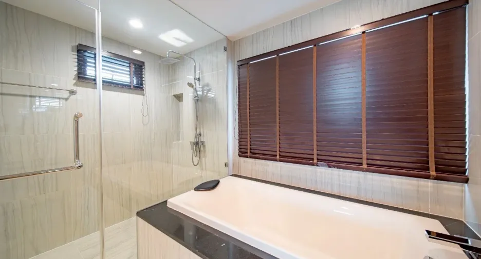 Casa en venta de 4 habitaciones en Bang Lamung, Chonburi