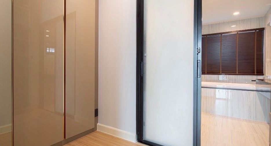 Casa en venta de 4 habitaciones en Bang Lamung, Chonburi