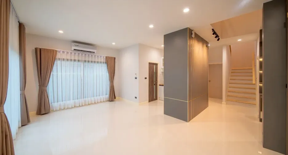 Casa en venta de 4 habitaciones en Bang Lamung, Chonburi