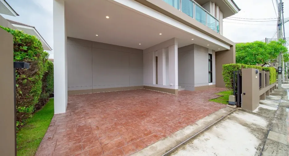 Casa en venta de 4 habitaciones en Bang Lamung, Chonburi