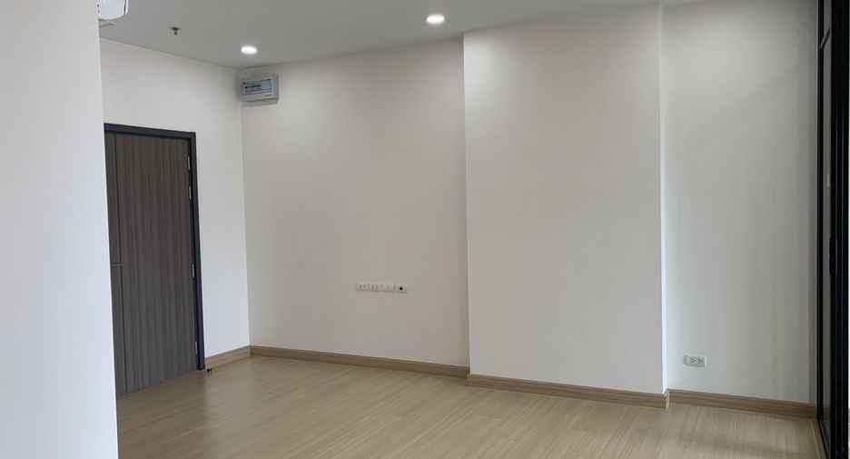 For rent 1 bed condo in Khlong San, Bangkok