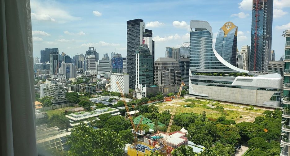 For rent 1 bed condo in Pathum Wan, Bangkok