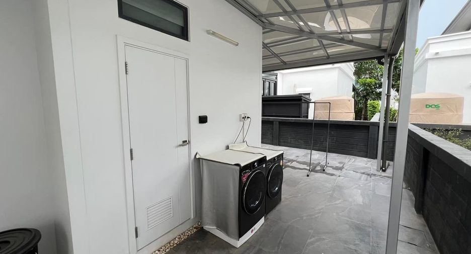 For sale 4 bedrooms house in Bang Phli, Samut Prakan