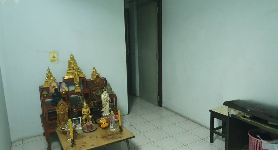 Gewerbefläche zum Kauf mit 3 Zimmer in Chom Thong, Bangkok