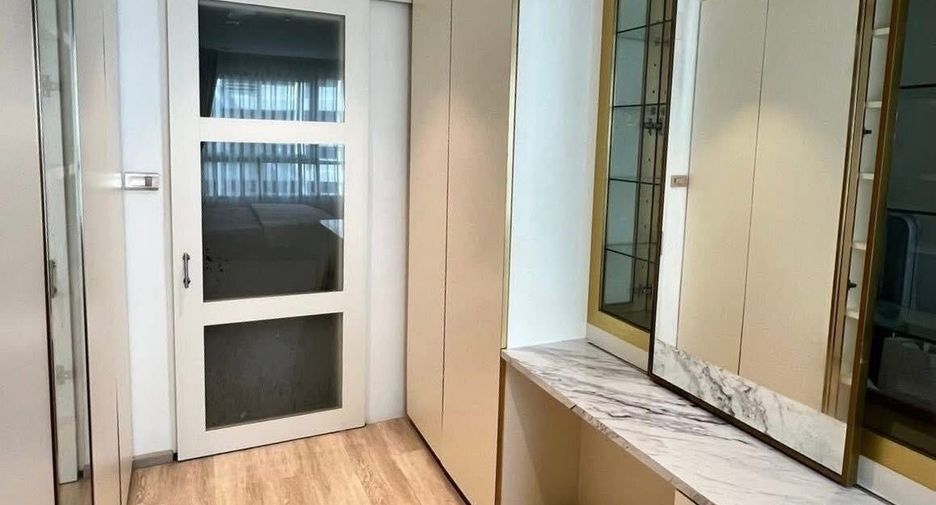 For rent 1 bed condo in Watthana, Bangkok