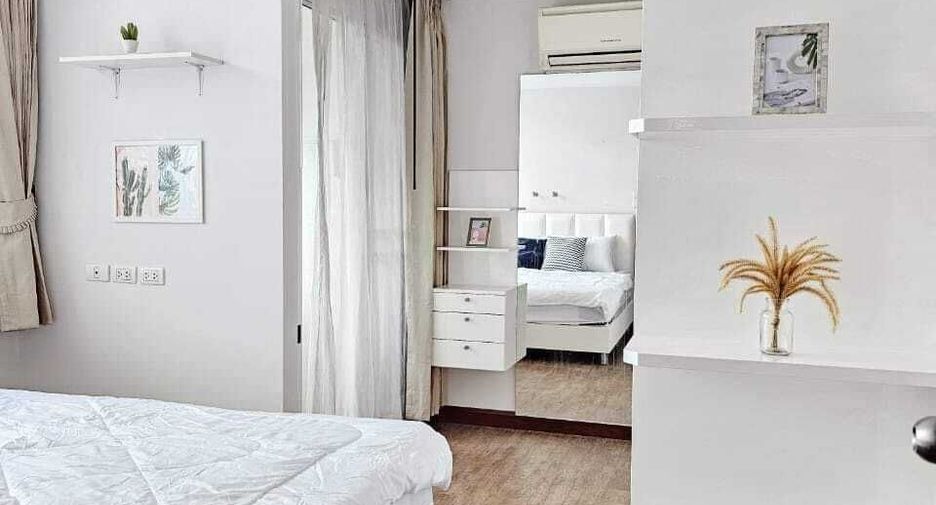 For rent 1 bed condo in Wang Thonglang, Bangkok
