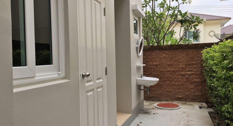 For sale 3 ベッドルーム house in Si Racha, Chonburi